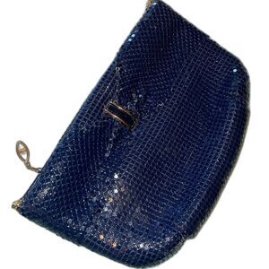 Vintage Aluminum mesh shoulder bag or clutch made in Hong Kong 10” x 6” zipper